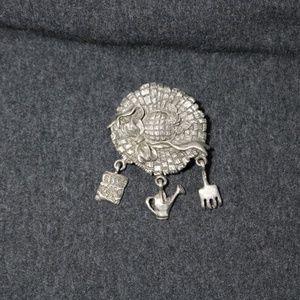 Vintage Spoontique 5600 silver tone garden hat brooch